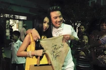 Chân dung nữ đại gia mua đấu giá “khủng” túi xách của Đàm Vĩnh Hưng