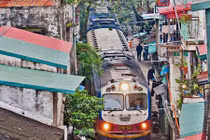 Khám phá 8 tuyến đường sắt kỳ quặc nhất thế giới