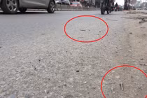 Nhiều người dính “bẫy” đinh trên con đường nghìn tỷ ở Thủ đô