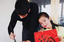 Lý Băng Băng khoe ảnh hạnh phúc bên bạn trai kém 15 tuổi