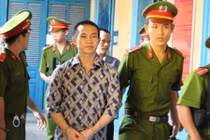 Giết vợ rồi tự tử vì thấy thiệt cả tình lẫn... tiền