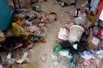 Chết ngất với ký túc xá bẩn như bãi rác của các nữ sinh xinh đẹp