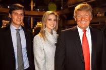 Đánh vợ bật khóc, gã chồng vũ phu ở HN bị khách Tây dạy dỗ