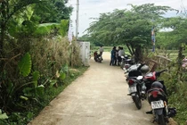 Mẹ chồng cầm dao rượt con dâu trước khi bị xô ngã chết