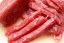 6 đối tượng không nên ăn nhiều thịt bò 