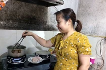 Ngày 8-3 đơn giản của những nữ công nhân