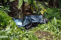 Xe chở Phó tổng giám đốc EVN lao xuống vực sâu 40m