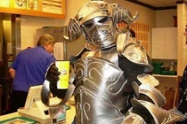 “Chết sặc” với mốt thời trang không ai dám mặc