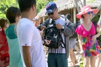 Hàng loạt công ty lữ hành bị phạt vì dùng HDV Trung Quốc