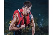 Đội lính cứu hoả Đài Loan “thiêu đốt” con tim thiếu nữ