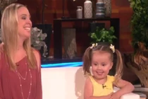 Bé 4 tuổi khiến cả thế giới ngạc nhiên về kiến thức sinh học