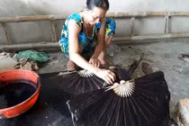 Không ngờ quạt giấy vẫn sống khỏe thời đại điều hòa