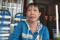 Sự thống khổ của nữ công nhân nhặt được vàng bị mất việc