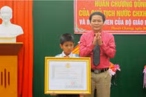 Học sinh lớp 5 được Chủ tịch nước tặng huân chương