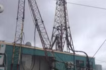 Cột thu phát sóng đổ làm một người chết giữa Hà Nội