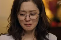 Nỗi nghi hoặc khiến tôi phát điên vì sợi tóc vàng rơi trên giường