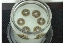 Đặt 1 cốc nước muối tại góc nhà, điều kì diệu sẽ xảy ra?