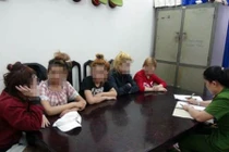 Giải cứu 5 bé gái nghi bị ép vào “động” massage kích dục