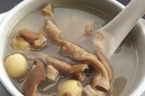 Công dụng chữa trị bất ngờ của hạt sen