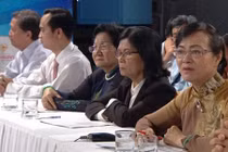 Người Sài Gòn hốt hoảng không biết ăn gì dịp Tết