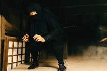 Du khách nước ngoài giúp Ninja Nhật Bản kiếm bộn tiền