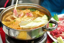 Dấu hiệu nhận biết nồi nước lẩu có hóa chất