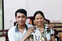 Nam sinh mừng ít lo nhiều khi đậu thủ khoa