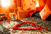 Giường cưới kê kiểu này, không bất hòa cũng tan đàn xẻ nghé 