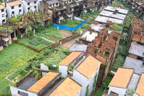 Hàng trăm biệt thự xây dở bỏ hoang thê thảm ở TQ
