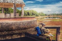 Công viên nước bỏ hoang đầy ma mị ở Huế hút giới trẻ