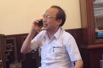 Bí thư thị ủy bị tố "bố trí" việc làm cho người thân