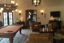 Nhà hoành tráng của 3 đại gia ồn ào nhất showbiz Việt 2016