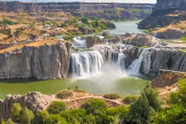 Mê đắm những thác nước đẹp như tranh vẽ