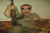 Phiến quân khủng bố cao... 90cm