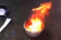 Hoảng hồn nước giếng bốc cháy ngùn ngụt ở Đồng Nai 