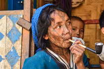 “Phải lòng” những người phụ nữ dũng cảm xăm kín mặt