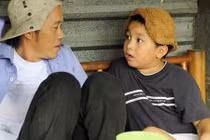 Những cô, cậu bé con nuôi nổi tiếng của sao Việt