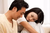 Chồng phát hoảng sau vài lần thử sức với vợ U50 trên giường