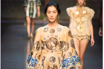 Bi hài việc đi muộn của các “ông sao” ở show thời trang