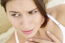 Dấu hiệu cảnh báo ung thư vòm họng cần đi khám gấp