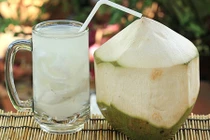 Những người không nên uống nước dừa nếu không muốn mất mạng