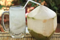 Những người không nên uống nước dừa nếu không muốn mất mạng
