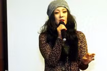 Cuộc sống chật vật nuôi chồng tù tội của sao “Hồng lâu mộng“