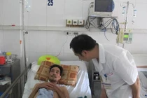 Sốc nhiễm trùng, hoại tử vì vài mũi tiêm của thầy lang vườn