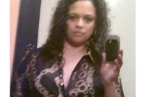 Đi đám ma mẹ chồng cũ, gặp tình địch lao vào cấu xé