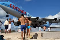 Những màn hạ cánh gay cấn nhất của máy bay chở khách