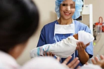 Cười "rụng răng" với những cách đặt tên con sinh ngày rét kỷ lục