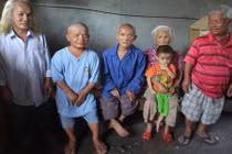 Kỳ lạ gia đình lùn nhất Việt Nam 4 đời không thoát "lời nguyền"