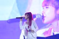 Khởi My chia sẻ cuộc sống màu hồng sau đính hôn với Kelvin Khánh