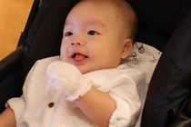 “Ngất lịm” trước vẻ đáng yêu của con trai Dương Cẩm Lynh